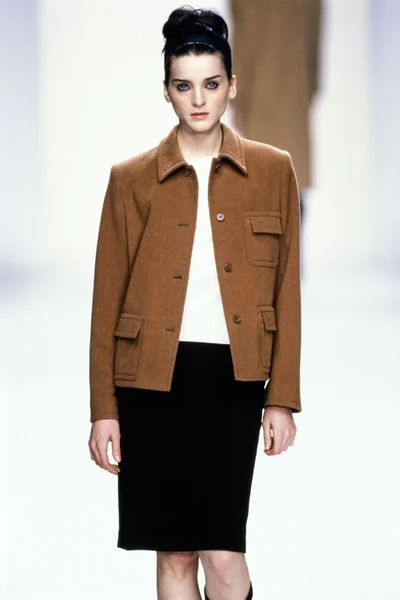 Look 7